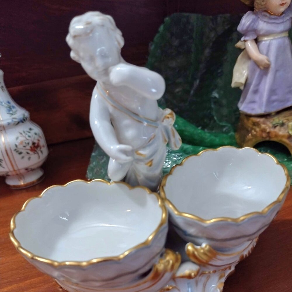 KPM Berlin Cherub mounted double salt cellar/saliere